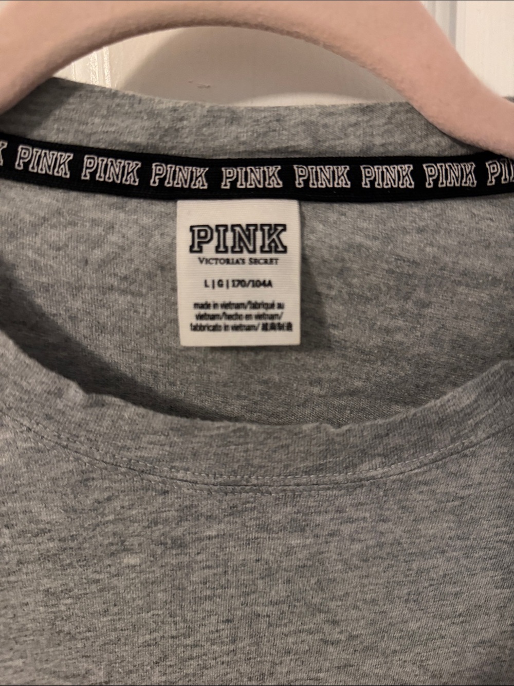 PINK Victoria's Secret Gray Long Sleeve Pocket Tee with Pink Dog Logo - Picture 3 of 4